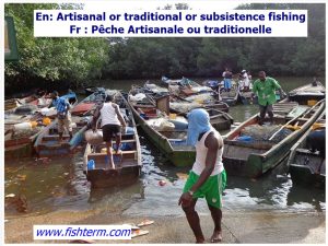 Artisanal-or-traditional-or-subsistence-fishing-Peche-Artisanale-ou-traditionelle